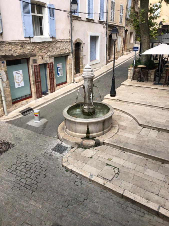 Fontaine Διαμέρισμα Aups Εξωτερικό φωτογραφία