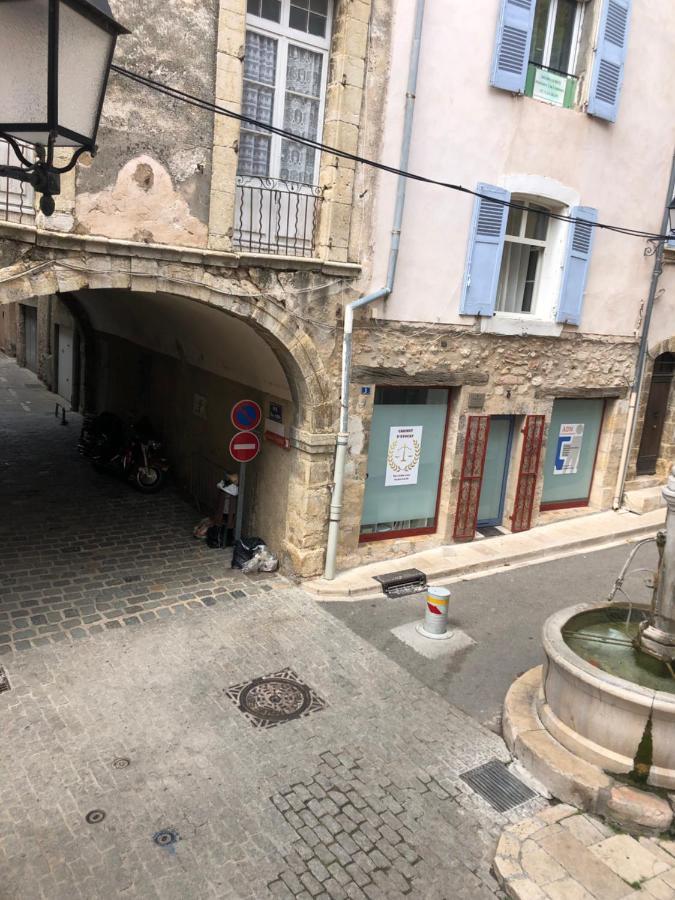 Fontaine Διαμέρισμα Aups Εξωτερικό φωτογραφία
